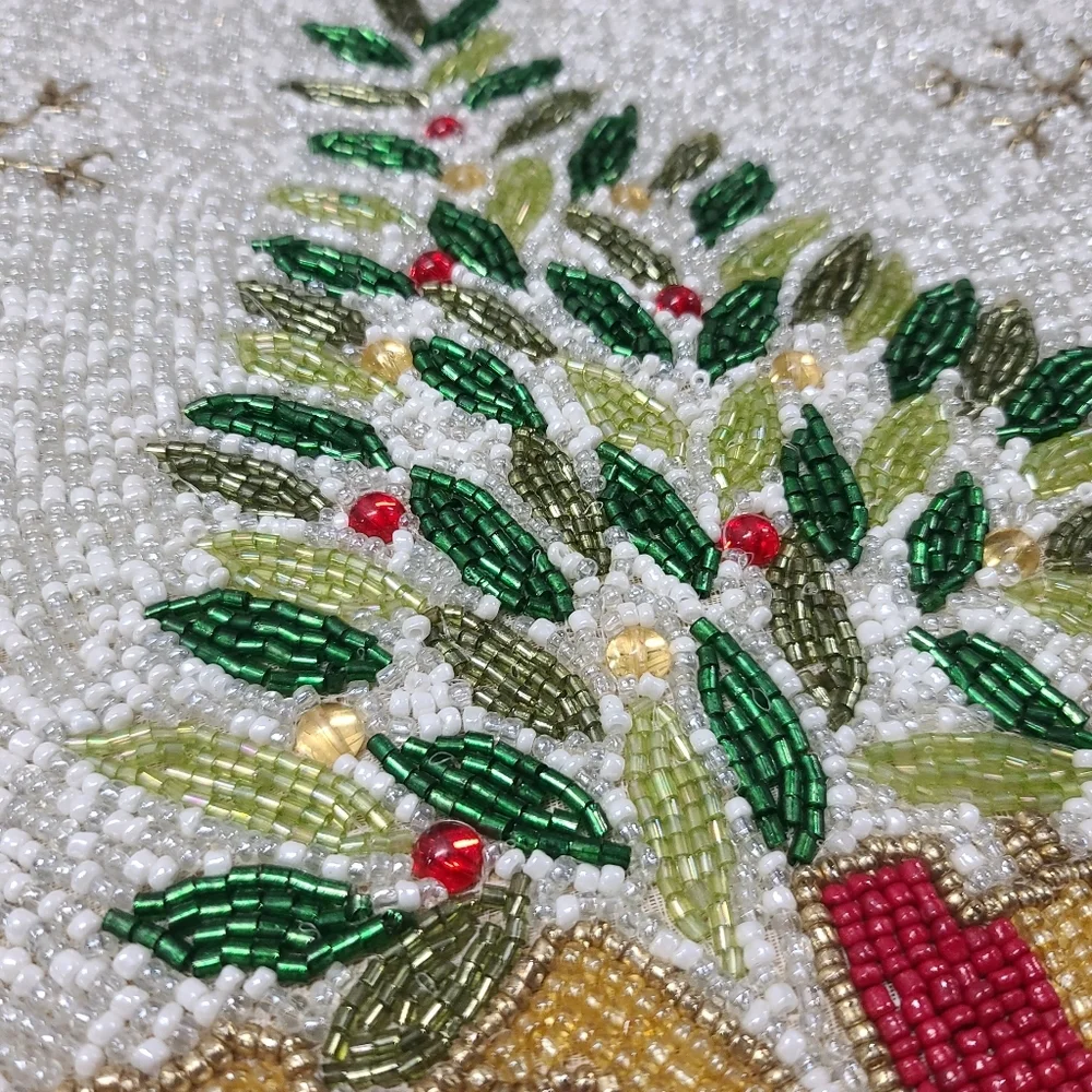 2 Nicole Miller Jeweled Beaded Christmas Tree Snowglobe Placemats Chargers Set